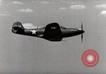 Standbild P-39's die Kontrollen der Anlandungen United States USA, 1942, aus Sekunde 19 historischem Filmmaterial Videoclip 65675029756