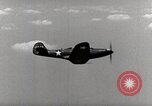 Standbild P-39's die Kontrollen der Anlandungen United States USA, 1942, aus Sekunde 22 historischem Filmmaterial Videoclip 65675029756