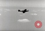 Standbild P-39's die Kontrollen der Anlandungen United States USA, 1942, aus Sekunde 31 historischem Filmmaterial Videoclip 65675029756