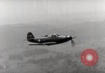 Standbild P-39's die Kontrollen der Anlandungen United States USA, 1942, aus Sekunde 41 historischem Filmmaterial Videoclip 65675029756