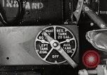 Standbild P-39's die Kontrollen der Anlandungen United States USA, 1942, aus Sekunde 53 historischem Filmmaterial Videoclip 65675029756