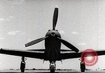 Standbild P-39 Airacobra Ausübung Flugzeuge United States USA, 1942, aus Sekunde 4 historischem Filmmaterial Videoclip 65675029757