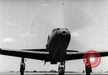 Standbild P-39 Airacobra Ausübung Flugzeuge United States USA, 1942, aus Sekunde 28 historischem Filmmaterial Videoclip 65675029757