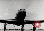 Standbild P-39 Airacobra Ausübung Flugzeuge United States USA, 1942, aus Sekunde 31 historischem Filmmaterial Videoclip 65675029757
