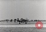 Standbild P-39 Airacobra Ausübung Flugzeuge United States USA, 1942, aus Sekunde 54 historischem Filmmaterial Videoclip 65675029757