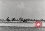 Standbild P-39 Airacobra Ausübung Flugzeuge United States USA, 1942, aus Sekunde 60 historischem Filmmaterial Videoclip 65675029757