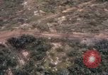 Image effacé zone forestière Bein Hoa le Vietnam du Sud, 1967, de la seconde 4 séquences d'archives historiques vidéo 65675029761