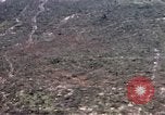 Image effacé zone forestière Bein Hoa le Vietnam du Sud, 1967, de la seconde 15 séquences d'archives historiques vidéo 65675029761