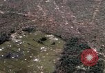 Image effacé zone forestière Bein Hoa le Vietnam du Sud, 1967, de la seconde 26 séquences d'archives historiques vidéo 65675029761