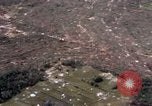 Image effacé zone forestière Bein Hoa le Vietnam du Sud, 1967, de la seconde 29 séquences d'archives historiques vidéo 65675029761