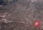 Image effacé zone forestière Bein Hoa le Vietnam du Sud, 1967, de la seconde 32 séquences d'archives historiques vidéo 65675029761