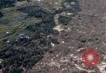 Image effacé zone forestière Bein Hoa le Vietnam du Sud, 1967, de la seconde 46 séquences d'archives historiques vidéo 65675029761