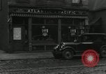 Immagine di Scaricate i dipendenti Cleveland Ohio USA, 1934, secondo 28 filmato di repertorio 65675029770