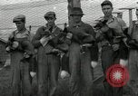 Standbild mink Pelz Farm Thiensville Wisconsin USA, 1934, aus Sekunde 26 historischem Filmmaterial Videoclip 65675029774