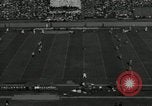 Immagine di Football americano Palo Alto California USA, 1934, secondo 12 filmato di repertorio 65675029778