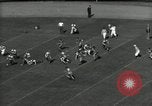 Immagine di Football americano Palo Alto California USA, 1934, secondo 29 filmato di repertorio 65675029778
