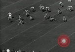 Immagine di Football americano Palo Alto California USA, 1934, secondo 31 filmato di repertorio 65675029778