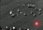 Immagine di Football americano Palo Alto California USA, 1934, secondo 32 filmato di repertorio 65675029778