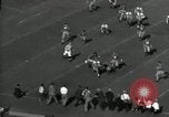 Immagine di Football americano Palo Alto California USA, 1934, secondo 33 filmato di repertorio 65675029778