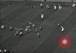 Immagine di Football americano Palo Alto California USA, 1934, secondo 39 filmato di repertorio 65675029778