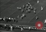 Immagine di Football americano Palo Alto California USA, 1934, secondo 44 filmato di repertorio 65675029778