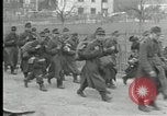 Immagine di I prigionieri di guerra tedeschi Westenfeld Germania, 1944, secondo 9 filmato di repertorio 65675029779