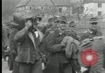 Immagine di I prigionieri di guerra tedeschi Westenfeld Germania, 1944, secondo 17 filmato di repertorio 65675029779