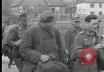 Immagine di I prigionieri di guerra tedeschi Westenfeld Germania, 1944, secondo 21 filmato di repertorio 65675029779