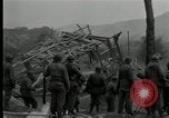 Image Treadway bridge Kunitz Allemagne, 1945, de la seconde 39 séquences d'archives historiques vidéo 65675029781