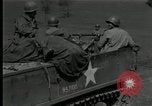 Standbild US Army 90th Infanterie Konvoi Probstzella Deutschland, 1944, aus Sekunde 19 historischem Filmmaterial Videoclip 65675029783