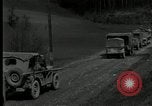 Standbild US Army 90th Infanterie Konvoi Probstzella Deutschland, 1944, aus Sekunde 35 historischem Filmmaterial Videoclip 65675029783