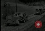 Standbild US Army 90th Infanterie Konvoi Probstzella Deutschland, 1944, aus Sekunde 41 historischem Filmmaterial Videoclip 65675029783