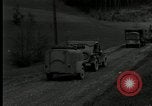 Standbild US Army 90th Infanterie Konvoi Probstzella Deutschland, 1944, aus Sekunde 44 historischem Filmmaterial Videoclip 65675029783