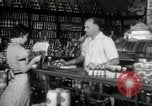 Image papier monnaie locale Merced California USA, 1932, de la seconde 35 séquences d'archives historiques vidéo 65675029789