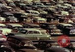 Image Traverser le centre commercial de comté dans les années 1950 Yonkers New York USA, 1958, de la seconde 25 séquences d'archives historiques vidéo 65675029792