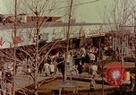 Image Traverser le centre commercial de comté dans les années 1950 Yonkers New York USA, 1958, de la seconde 36 séquences d'archives historiques vidéo 65675029792