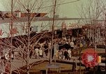 Image Traverser le centre commercial de comté dans les années 1950 Yonkers New York USA, 1958, de la seconde 38 séquences d'archives historiques vidéo 65675029792