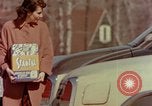 Image Traverser le centre commercial de comté dans les années 1950 Yonkers New York USA, 1958, de la seconde 48 séquences d'archives historiques vidéo 65675029792