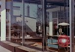 Standbild suburbanen Shopping Center Yonkers New York USA, 1958, aus Sekunde 4 historischem Filmmaterial Videoclip 65675029793
