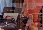 Standbild suburbanen Shopping Center Yonkers New York USA, 1958, aus Sekunde 23 historischem Filmmaterial Videoclip 65675029793