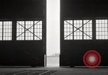 Image undock dirigeable United States USA, 1957, de la seconde 60 séquences d'archives historiques vidéo 65675029797