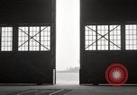 Image undock dirigeable United States USA, 1957, de la seconde 62 séquences d'archives historiques vidéo 65675029797