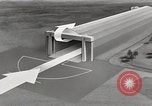 Standbild docking Luftschiff United States USA, 1957, aus Sekunde 31 historischem Filmmaterial Videoclip 65675029800