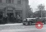 Standbild 1930er Jahre Bankraub Buffalo New York USA, 1934, aus Sekunde 4 historischem Filmmaterial Videoclip 65675029854