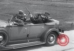 Standbild 1930er Jahre Bankraub Buffalo New York USA, 1934, aus Sekunde 44 historischem Filmmaterial Videoclip 65675029854
