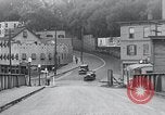 Immagine di Bus distrutto Ossining New York USA, 1934, secondo 11 filmato di repertorio 65675029858