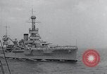 Standbild Italiener willkommen Die USS Arkansas (BB-33) zu Besuch in Neapel Neapel Italien, 1934, aus Sekunde 4 historischem Filmmaterial Videoclip 65675029860