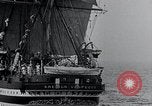 Standbild Italiener willkommen Die USS Arkansas (BB-33) zu Besuch in Neapel Neapel Italien, 1934, aus Sekunde 18 historischem Filmmaterial Videoclip 65675029860