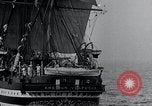 Standbild Italiener willkommen Die USS Arkansas (BB-33) zu Besuch in Neapel Neapel Italien, 1934, aus Sekunde 19 historischem Filmmaterial Videoclip 65675029860