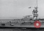 Standbild Italiener willkommen Die USS Arkansas (BB-33) zu Besuch in Neapel Neapel Italien, 1934, aus Sekunde 21 historischem Filmmaterial Videoclip 65675029860